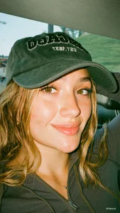 Ariannaa_1 Public Pic 2