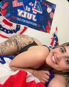 julietha_taylor happy 4th of july 💙❤️  3টি ছবি