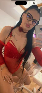 DemiKarmel Public Pic