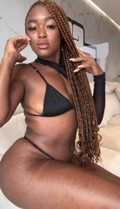 Black Magic 🖤 de MelanieWilliams  2 Imagens