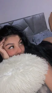 Salmaportman69 It´s Salma Pic 3