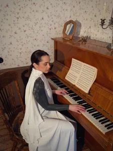 Zdjęcia EvaCanton So gently:  5