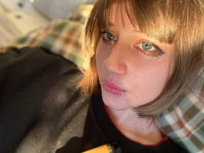 TriciaHartery Silk & Sin Pic 3