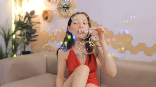 _MayaMoon_ Bubbles Pic 3
