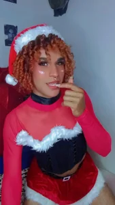 Sexybella_13 Christmas girl 🧑🏻‍🎄🎄 Pic