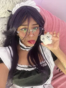 Your cute maid💐 de Evelynnee  3 Imagens