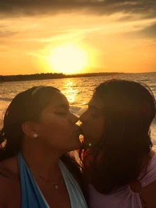 nicky_andcamil We in the beach Pic