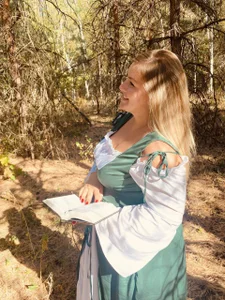 NikaSkylinkI'm a witch at heart...图片 9