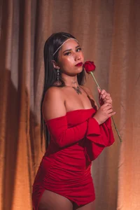 Isabella_Flowers I want you to take off my clothes petal by petal❤🌹🌹 Foto 5