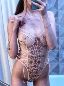 I fell in love with this bodysuit.. you too? de _mira_cle_ Foto 2