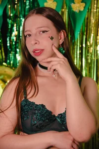 gabi_bunny St. Patrick's Day 🤎🍀🖤 Foto 6