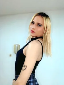 natacha_ferrer1: hi guys🤤😝 ( 2 фото)