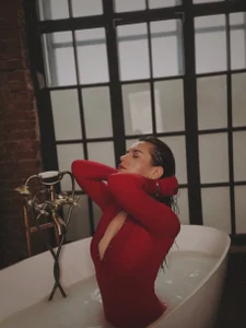 NastyushaaLoveのWet girlの 8枚の写真