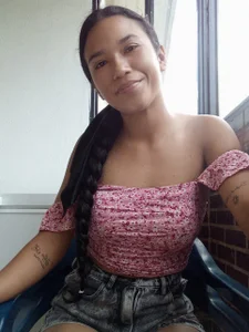 valeria18sexy amigos Pic 3