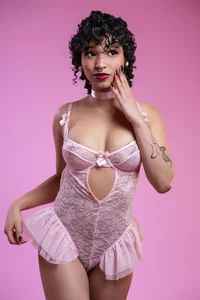 🌸Blow Kisses💨 de DaniCollinn_  2 Imagens