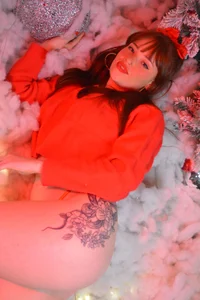 CorinneRusso Xmas Pic 9