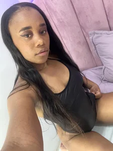 Super Star de HallyBans  5 Imagens