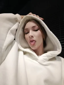 lilyshinee puuurpl club🍇 Pic