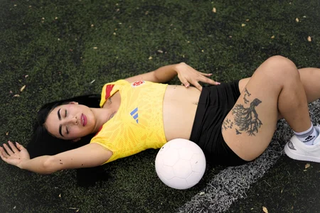 natasha_moreno Soccer afternoon Bilde 3