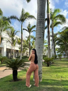 Tiny_Annie Public Pic 6