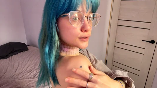 Lili_pup kullanıcısının Blue hair albümü -  3 fotoğraf
