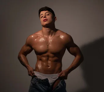 Jalejoc de Alexander_Wesst  2 Imagens