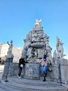 blackhotpartytsのPublicの 3枚の写真