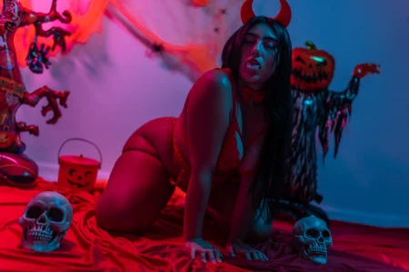 NayaWayne halloween Bilde 4