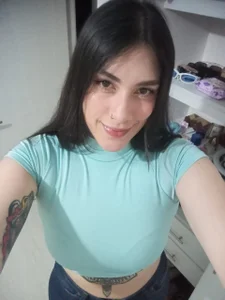 Emma-morelli Public Pic 2