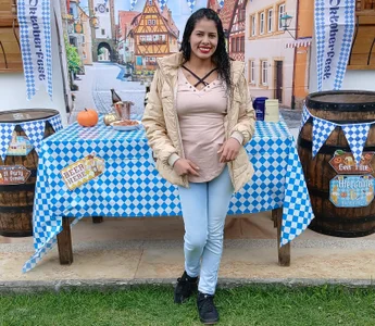 nairobi8: Public ( 5 фото)