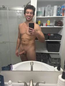 ShimmyLoe Public Pic 2