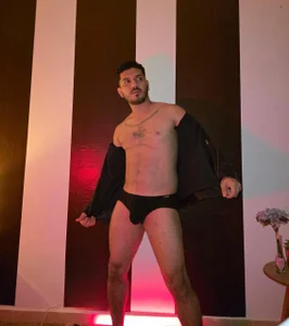 samuelcoopeer leather badbunny 😈🐰 Foto 6