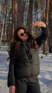 Luna_Raee forest walk Pic 3