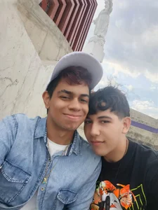 peakk_twiinns casual photoss Pic 6