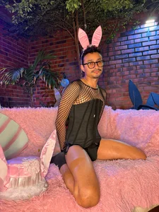 Amir_guy_ Public  5টি ছবি