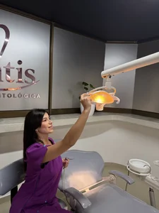iris_cuteface Your horny dentist girl Pic 9