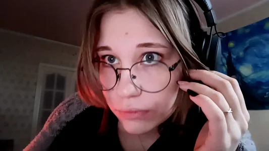 MandieBusby my eyes Immagine  5