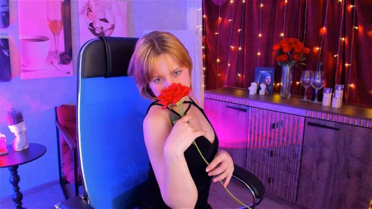 VivienneHebert Public Hình