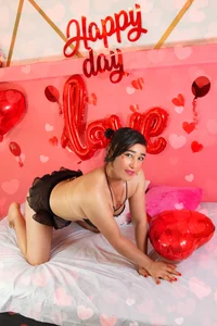 charlotte-11 my favorite month❤️ 사진