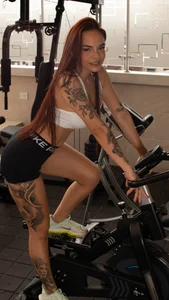 GYM SESSION od Lilygomezz  5 snímek