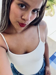 EMILIIA_RICHTER__ a somewhat calm outfit like me 🥵😈 Immagine  2