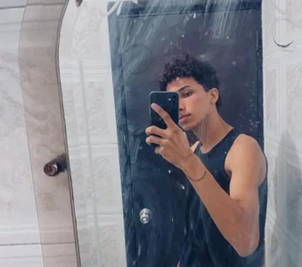 Zdjęcia RED_ZONE_BOYS Aron🦋:  2