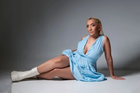 Amanda_klaire NAUGHTY GIRL NEEDS MEET YOU💦 Foto 4