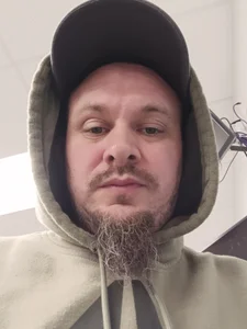 whyteguy410 Just me Pic 5