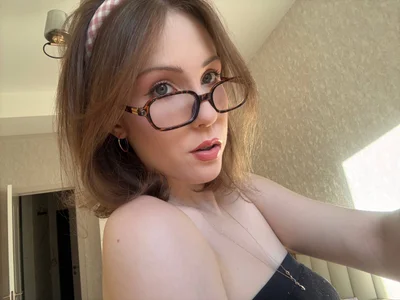 MargaretShyandSkinny a bright morning Pic 3