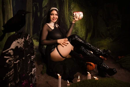 ViolettGreyy Happy halloween Pic 4