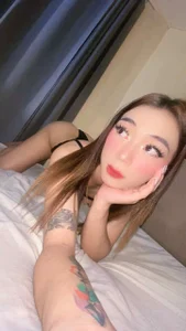 UR HOT BELLA 🦋🔥 od bellamoonlightX  3 snímek