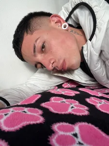 aron_velvetPublic Bild 4