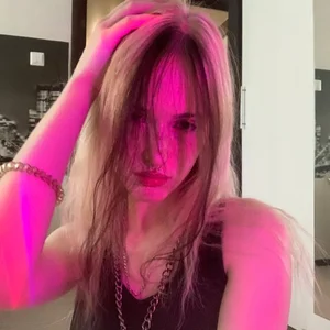 LizzaCrown A bit of chaos Pic 4