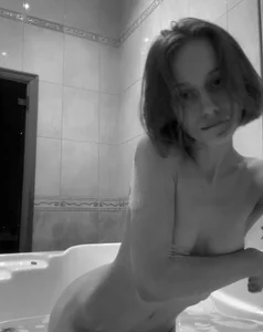 Public de cyyberwhore  Imagens